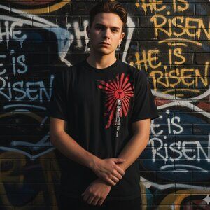 ✝️ Kerusso Risen Son Christian Graphic Tee XL ✝️